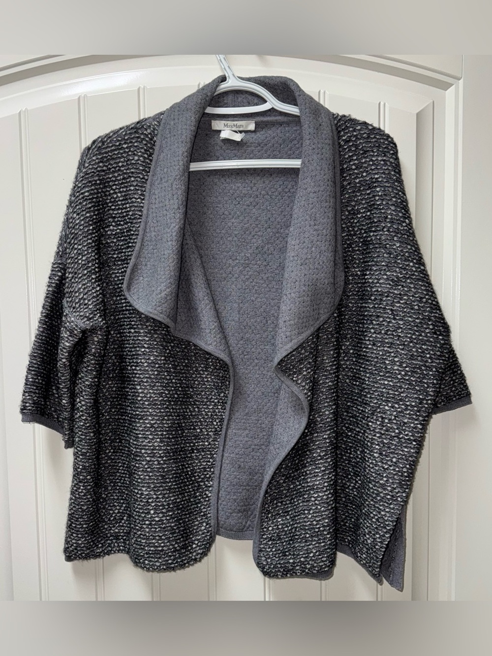 EUC WOMENS MEDIUM LARGE (bust 48”) MAX MARA WOOL BLEND SWEATER CARDIGAN GRAY